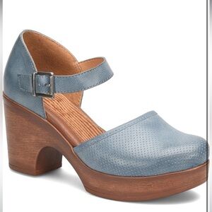 Born Gia Blue and Brown clogs with Wooden Heel